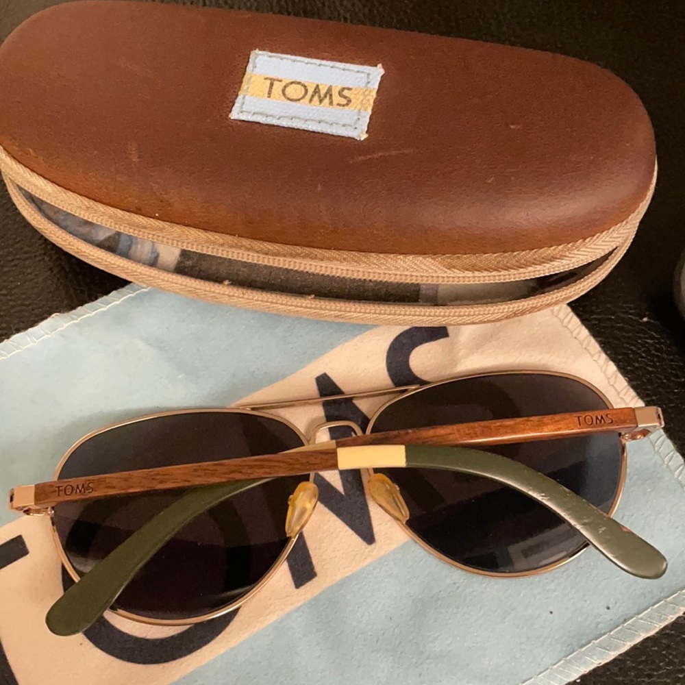 RETRO TOMS SUNGLASSES